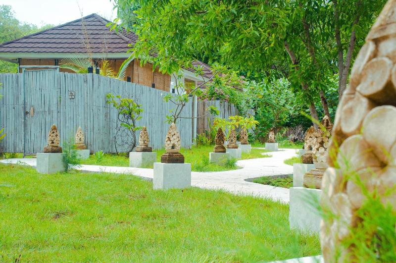Villa Samalas Resort And Restaurant - Genel
