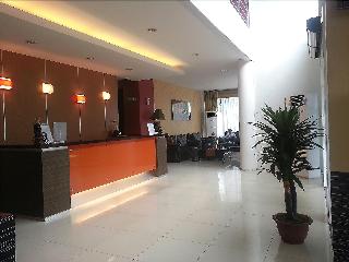 Super Oyo Townhouse Oak Hotel Fiducia Serpong fotoÄŸrafÄ±