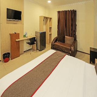 Super Oyo Townhouse Oak Hotel Fiducia Serpong fotoÄŸrafÄ±