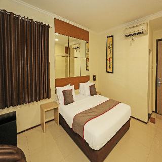 Super Oyo Townhouse Oak Hotel Fiducia Serpong fotoÄŸrafÄ±