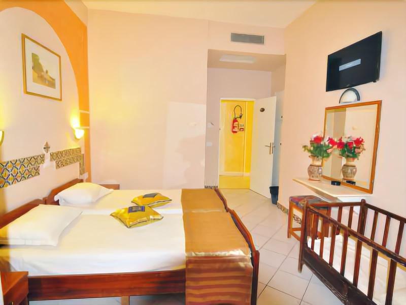 Hôtel Les Palmes d'Or - Oda
