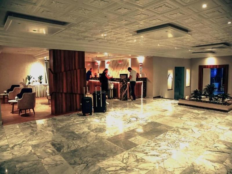 Hotel Continental - Lobi
