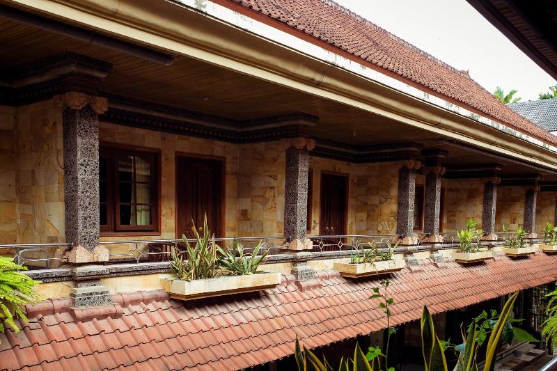 Segara Sadhu Inn - Genel