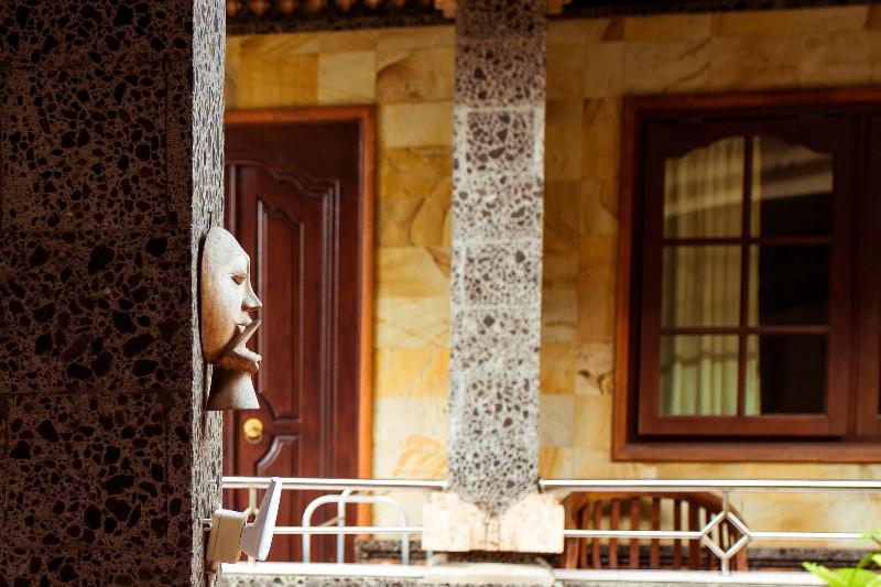 Segara Sadhu Inn - Genel