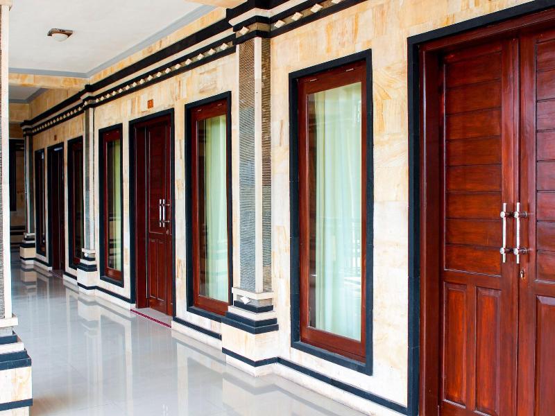Putu Guest House 2 - Lobi