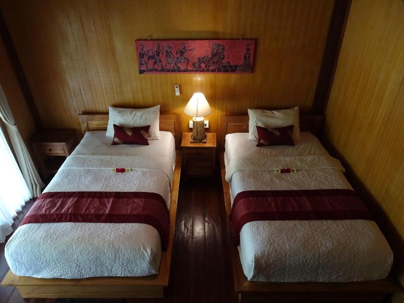 Aldi's Bungalow and Homestay - Oda