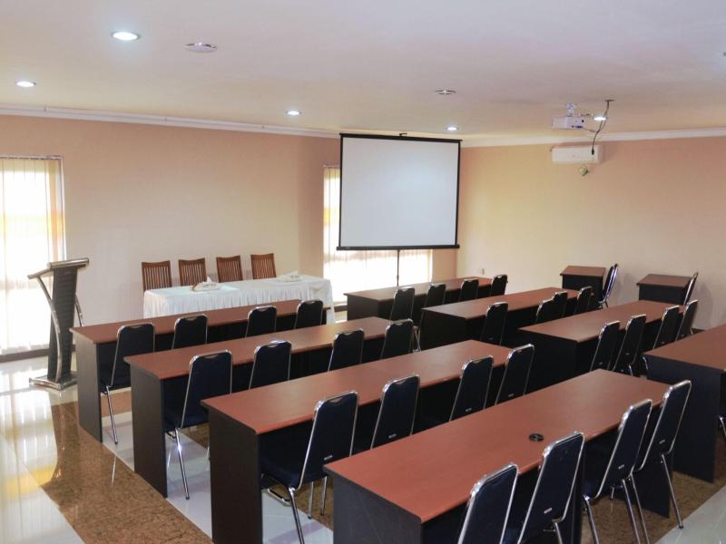 Arsela Hotel Pangkalan Bun - Toplantı