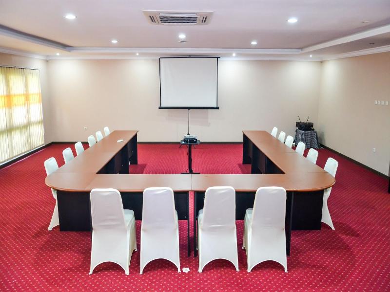 Arsela Hotel Pangkalan Bun - Toplantı