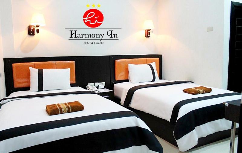 Hotel Harmony In Pontianak - Oda
