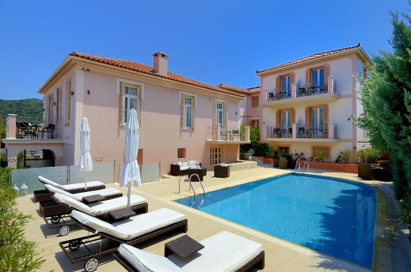Korina Gallery Hotel - Genel