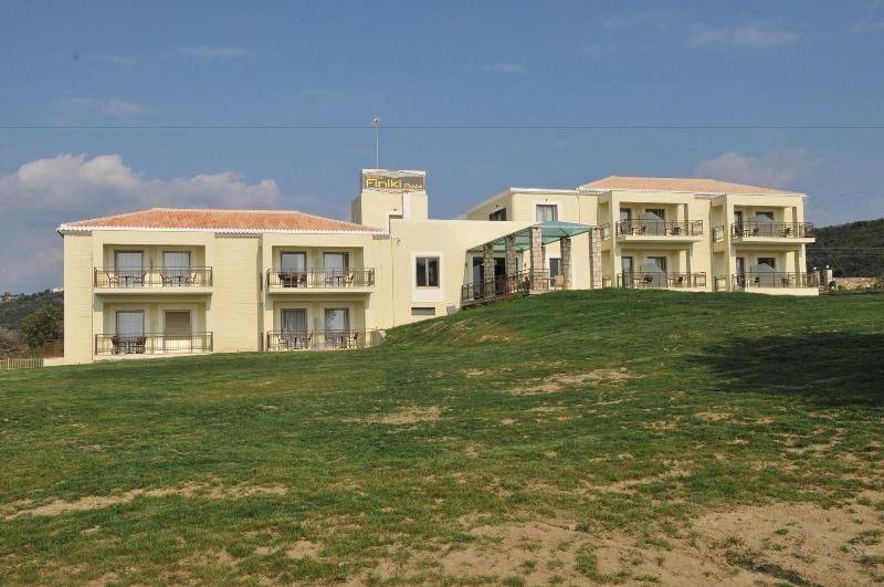 Finiki Plaza - Genel