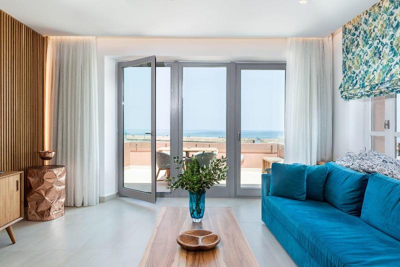 Avra Apartments Venetian Harbour - Genel