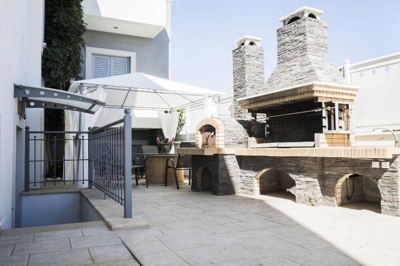 Villa d'Irene - near Athens airport, 200 meters fr - Genel