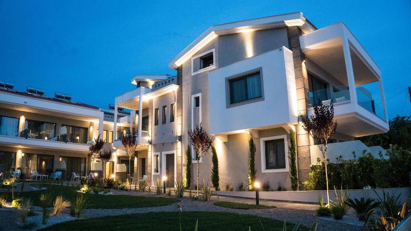 Costa Domus Blue Luxury Apartments - Genel