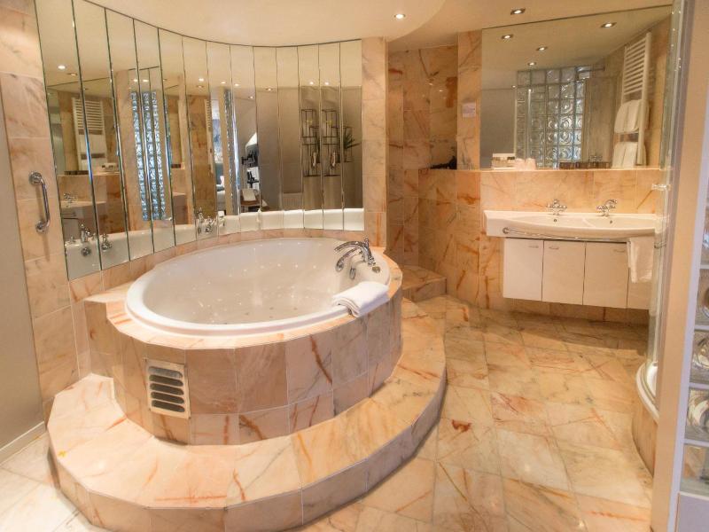 Van der Valk Hotel Avifauna - Genel