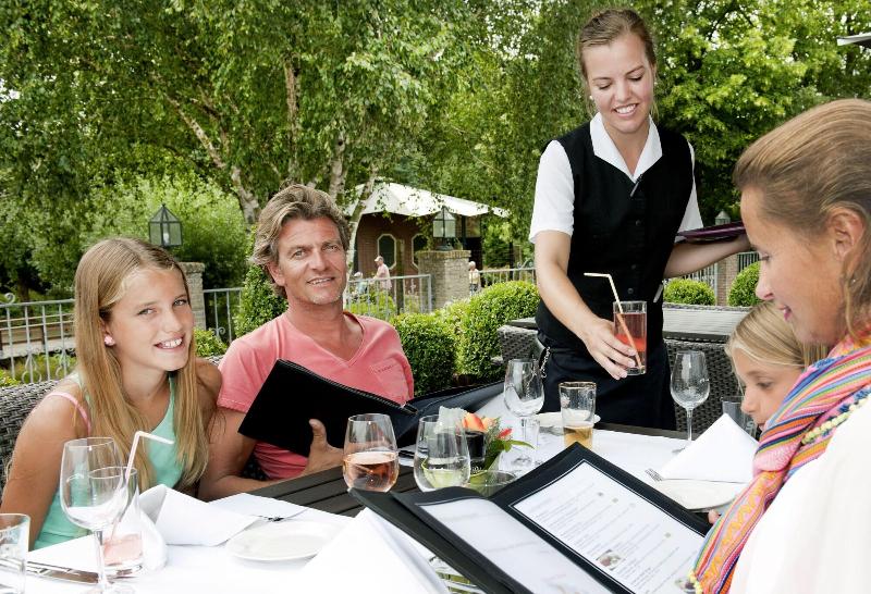 Van der Valk Hotel Avifauna - Restoran
