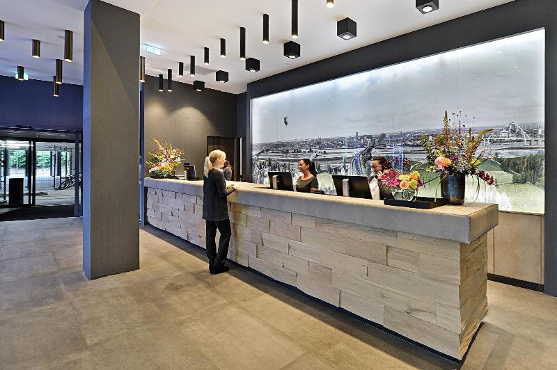Van der Valk Hotel Nijmegen-Lent - Lobi