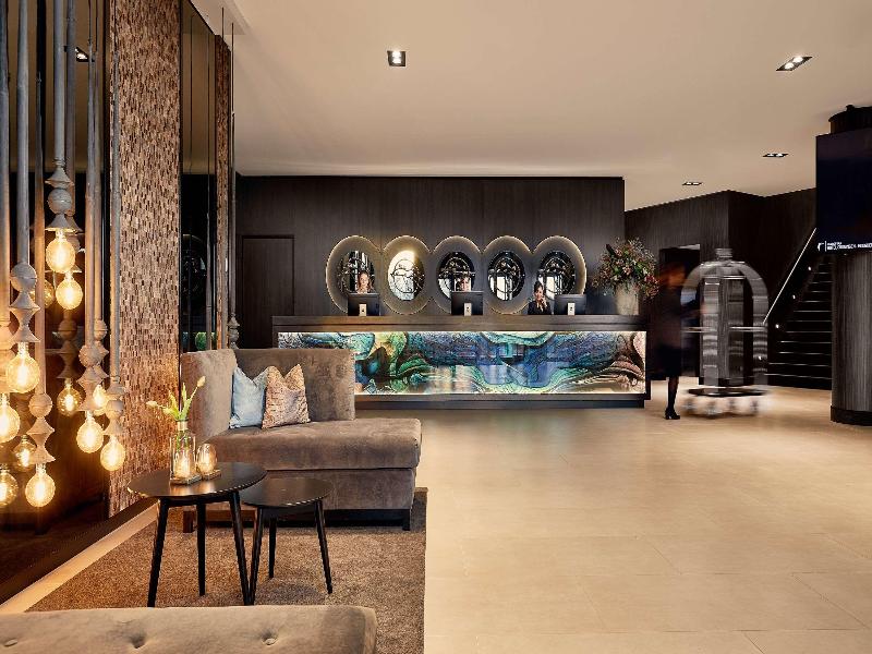 Van der Valk Hotel Groningen-Hoogkerk - Lobi