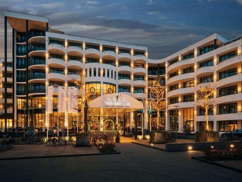 Van Der Valk Theaterhotel Almelo - Genel