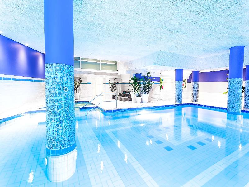 Van Der Valk Theaterhotel Almelo - Havuz