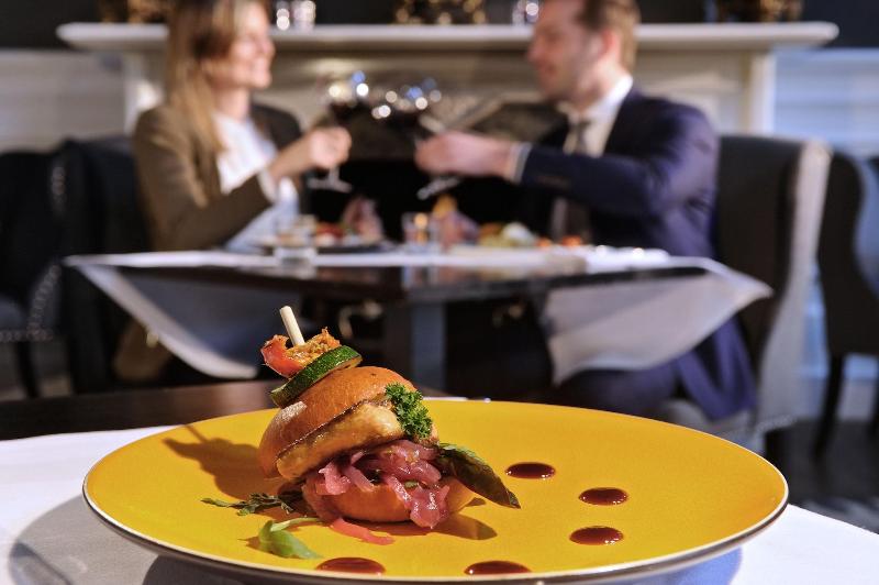 Van Der Valk Theaterhotel Almelo - Restoran