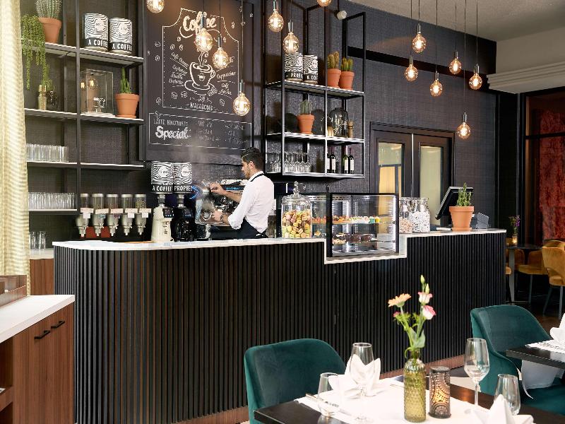 Van Der Valk Theaterhotel Almelo - Restoran