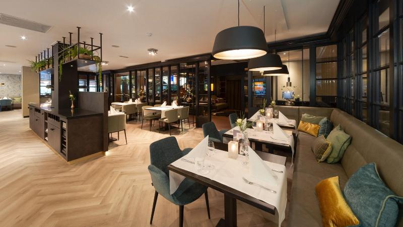 Van Der Valk Hotel 's-Hertogenbosch - Restoran