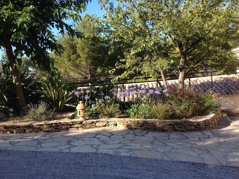 La Désirade Chambres d'hôtes en Provence - Genel