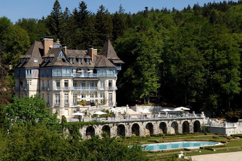 Relais & Châteaux Château des Avenieres - Genel