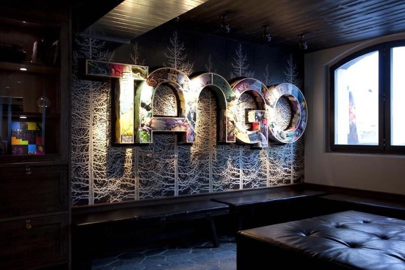 Langley Hotel Tango - Lobi
