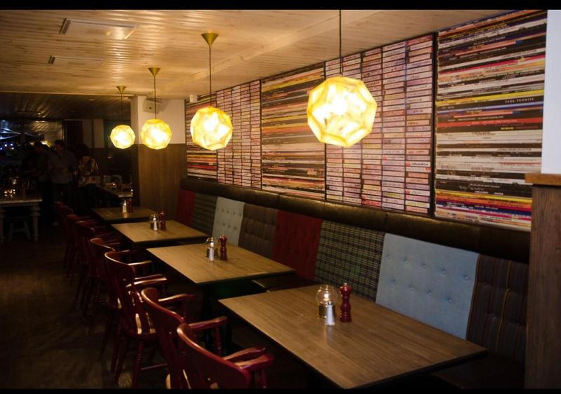 Langley Hotel Tango - Restoran