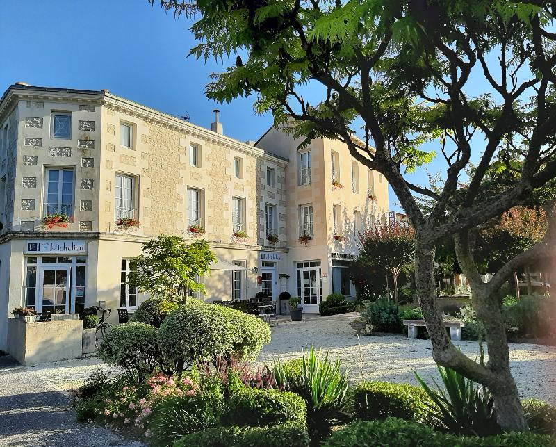 Hôtel Le Richelieu - Genel