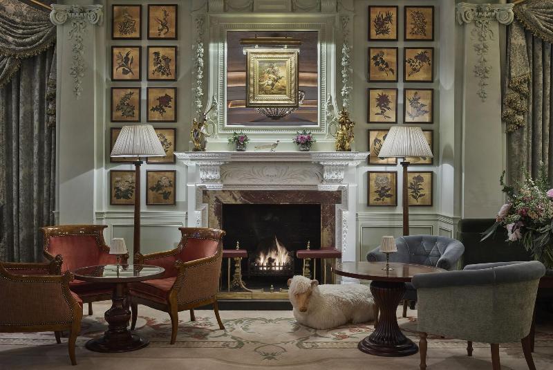 The Goring - Lobi
