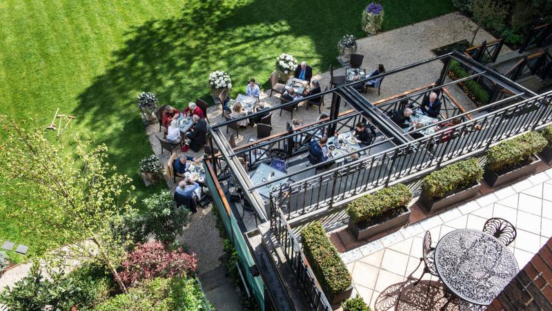 The Goring - Teras