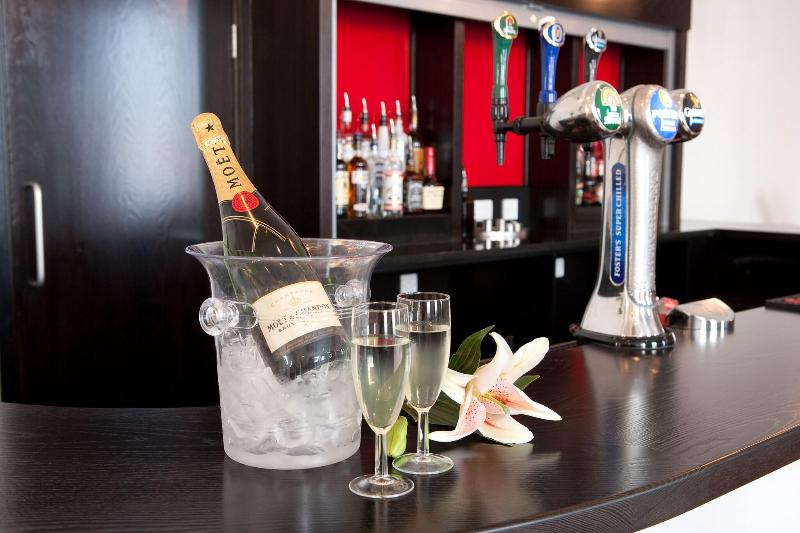 New Continental Hotel Sure Hotel Collection by BW - Bar