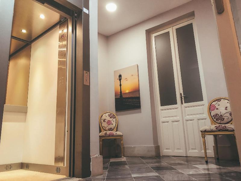 Apodaca Rooms - Genel