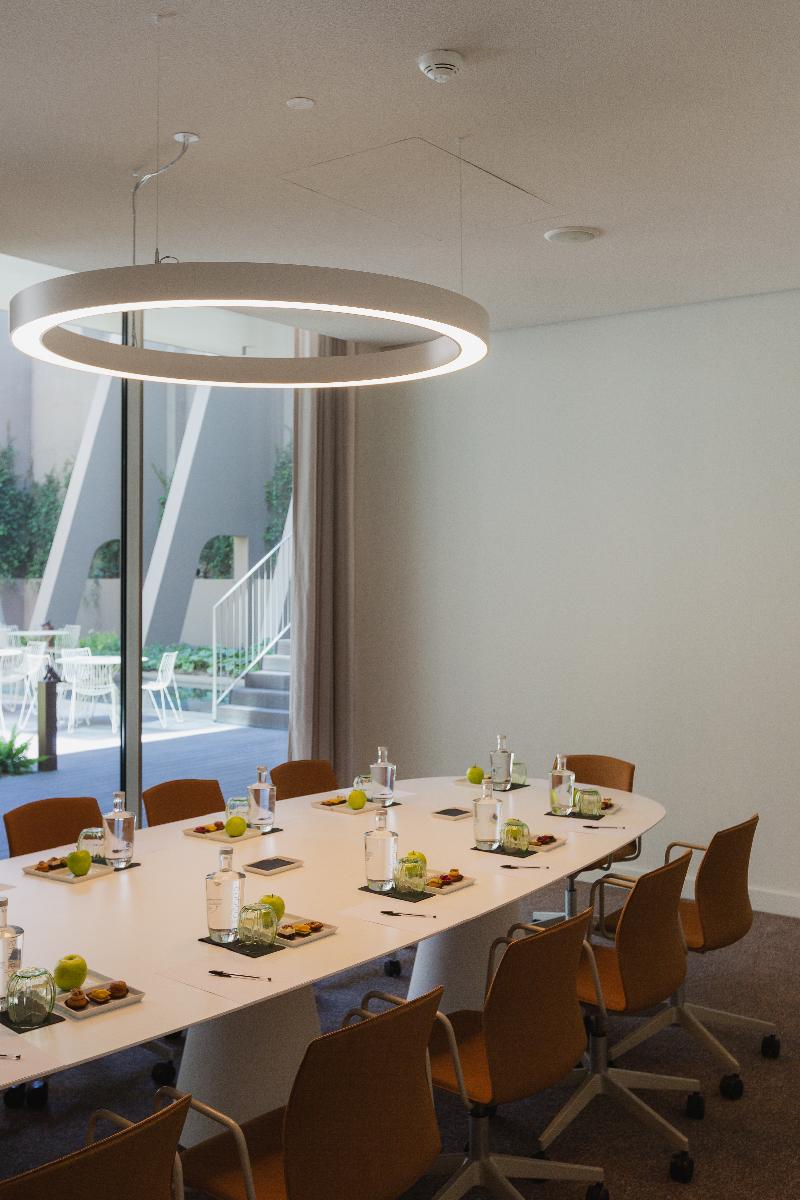 Lumen Hotel and The Lisbon Light Show - Toplantı