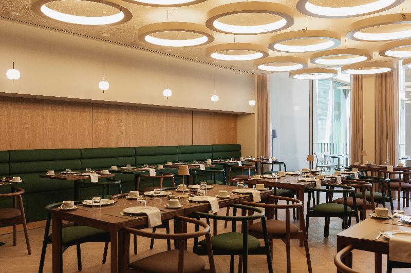 Lumen Hotel and The Lisbon Light Show - Restoran