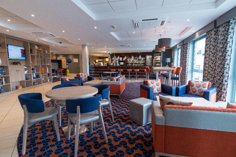 Holiday Inn Express Dunfermline - Bar