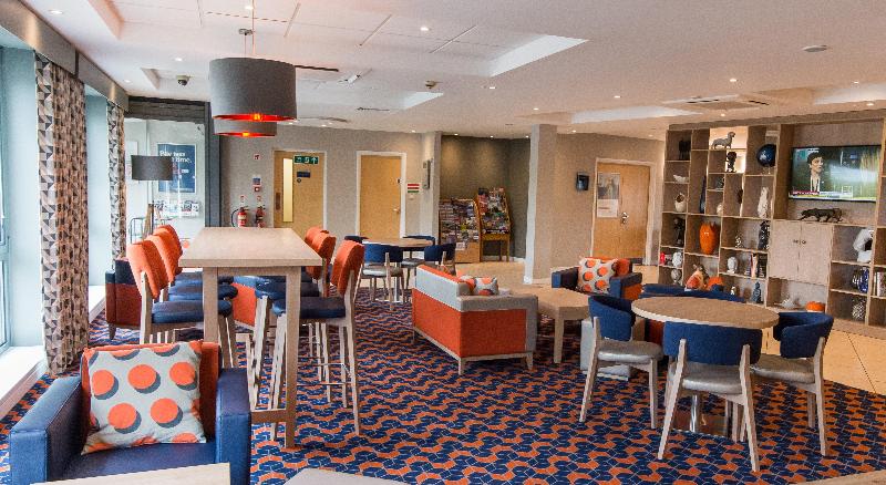 Holiday Inn Express Dunfermline - Bar