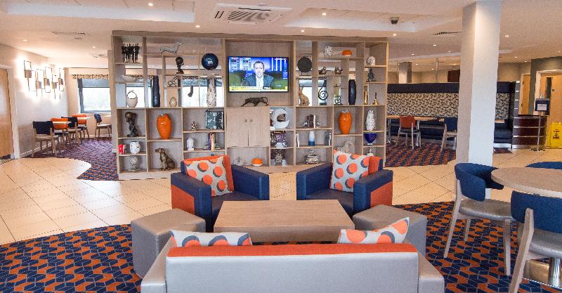Holiday Inn Express Dunfermline - Lobi
