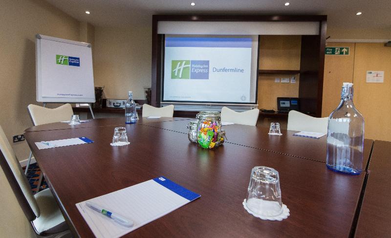 Holiday Inn Express Dunfermline - Toplantı