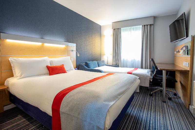 Holiday Inn Express Dunfermline - Oda