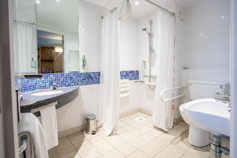 Holiday Inn Express Dunfermline - Oda