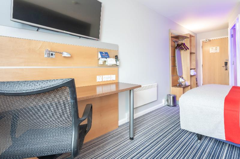 Holiday Inn Express Dunfermline - Oda