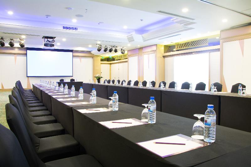 Bangkok Lotus Sukhumvit 33 By Compass Hospitalit - Toplantı