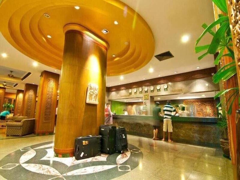 Golden Beach Pattaya - Lobi