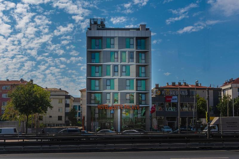 Land Park Hotel - Genel