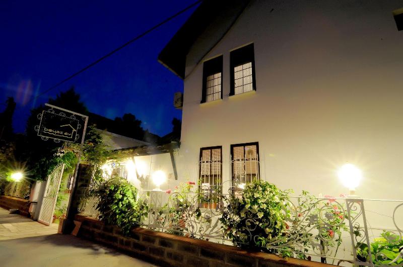 Beyaz Ev Agva - Adults Only - Genel
