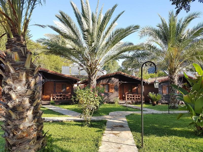 Canada Hotel & Bungalows - Genel